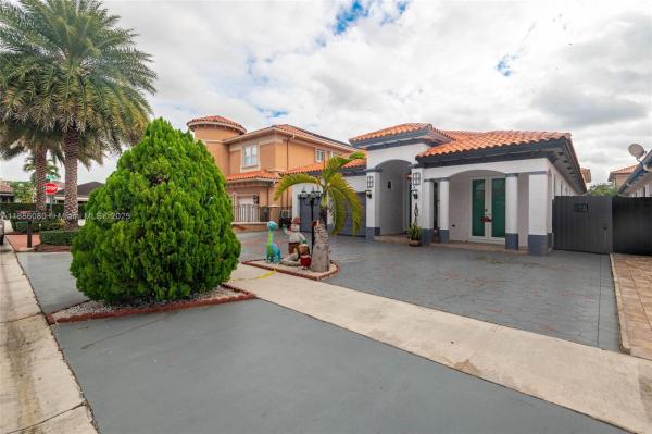 A B AT TAMIAMI TRAIL PHAS