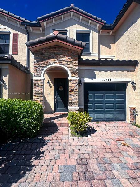 GARDEN ESTATES AT THE HAM