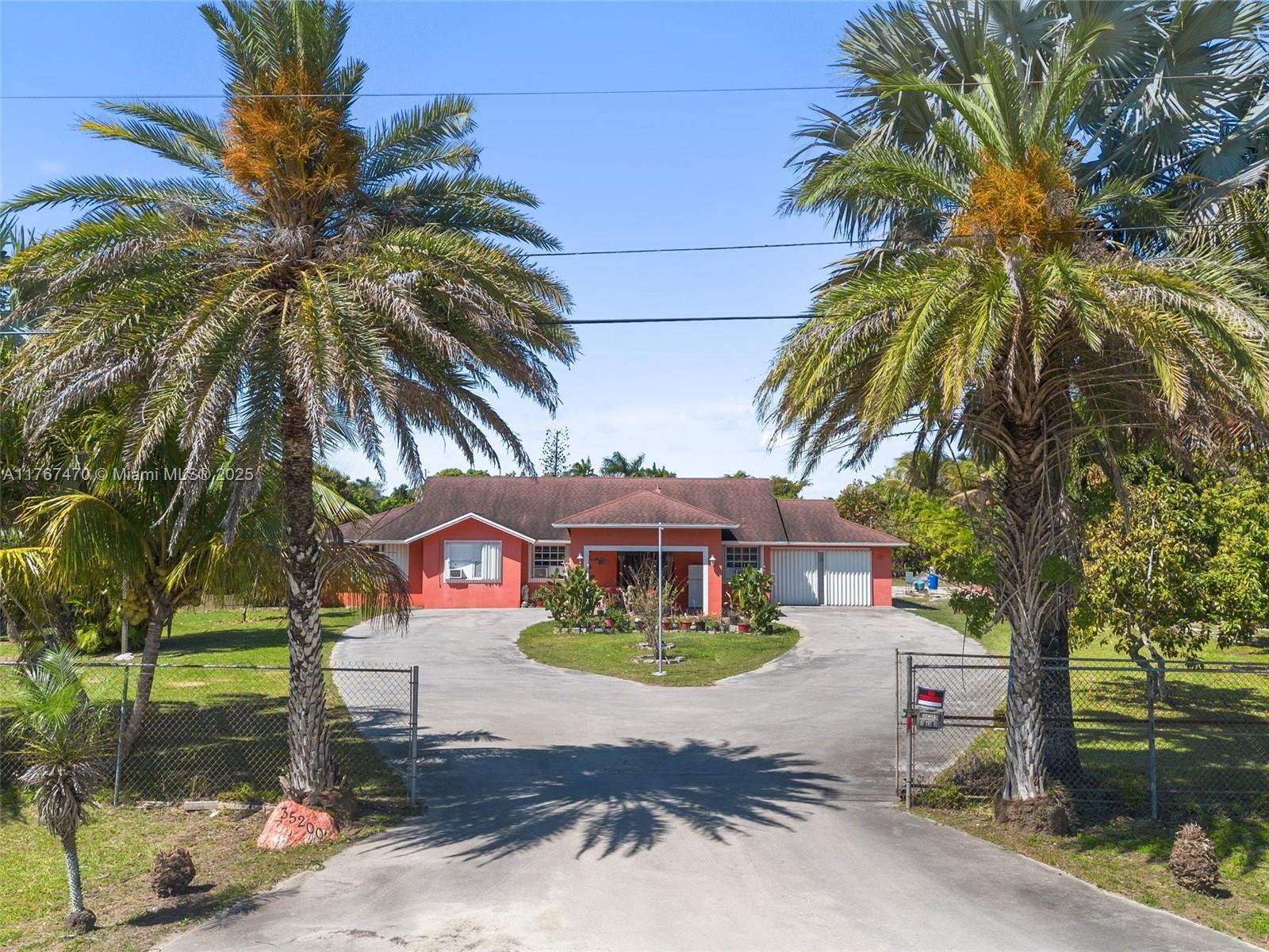 Redlands - фотография Redlands - фото