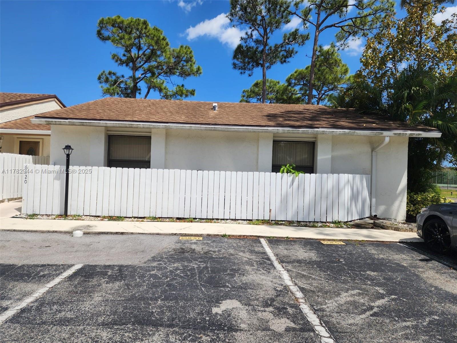 VILLAGE OF WOODLAKE - фото