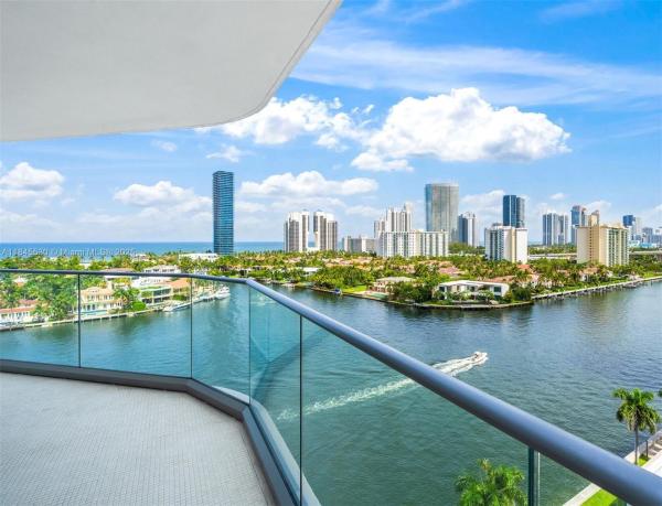 TURNBERRY ISLE CONDO