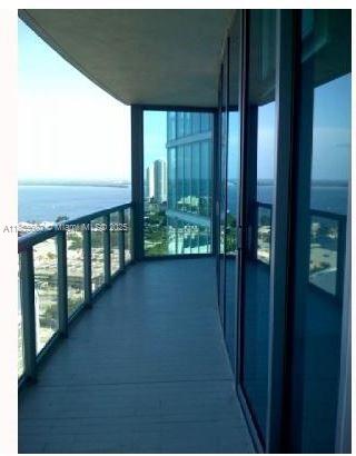 888 BISCAYNE BLVD #2811, MIAMI, FL 33132