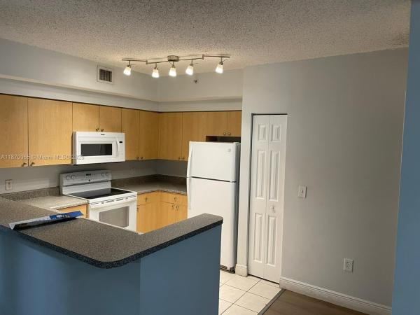 EL-AD NOB HILL CONDO