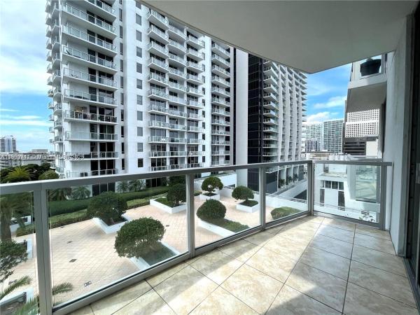 1060 BRICKELL AVE #1515, MIAMI, FL 33131