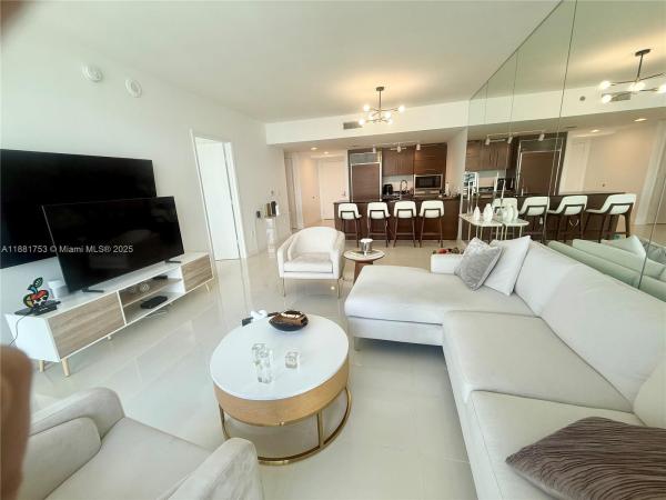 ICONBRICKELL CONDO NO 1