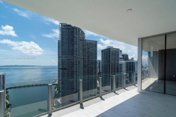 300 BISCAYNE BOULEVARD WAY #3503, MIAMI, FL 33131
