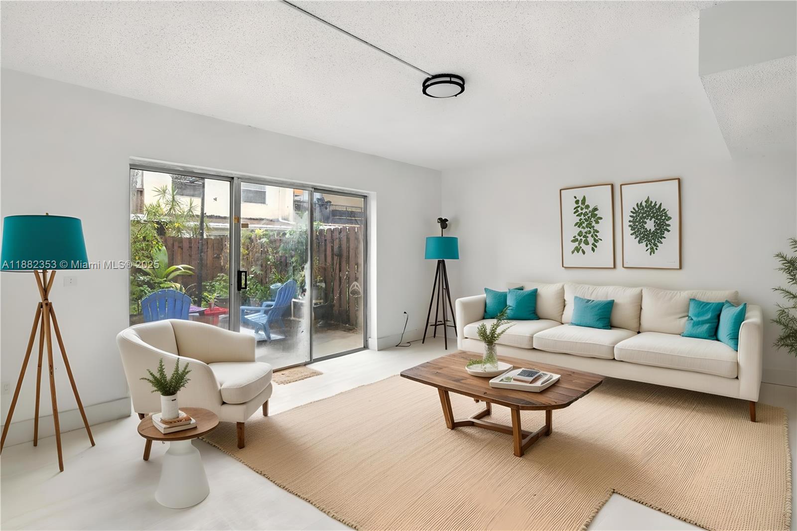 BRENTWOOD WEST TOWNHOUSES - фото