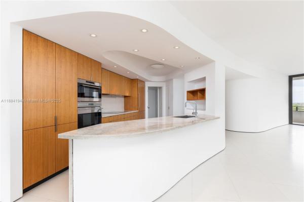 PALM BAY TOWERS CONDO