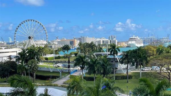 253 NE 2ND ST #633, MIAMI, FL 33132