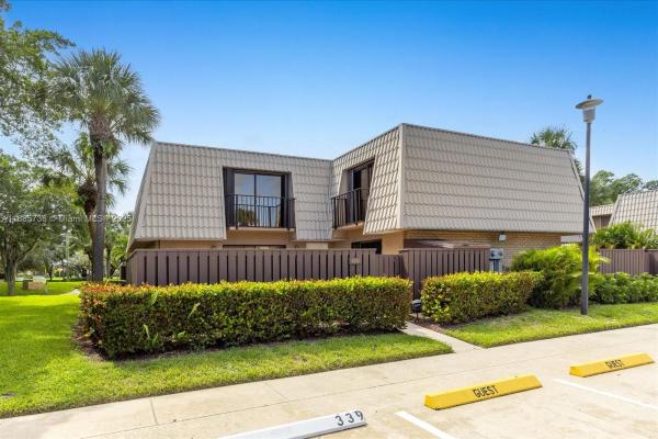 VILLAGE OF SANDALWOOD LAK