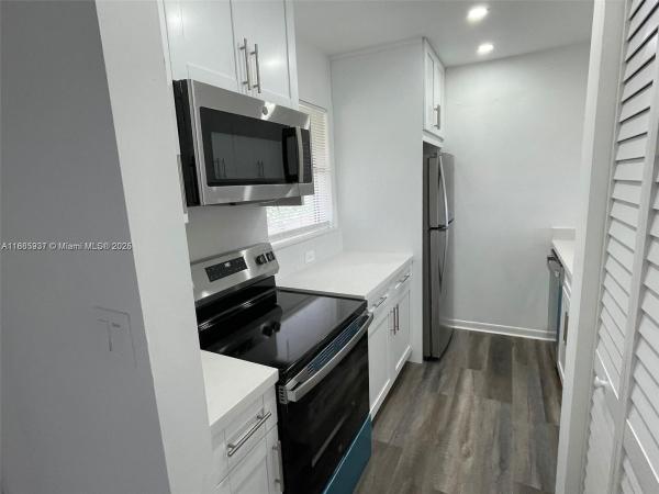 COUNTRY GARDENS CONDO