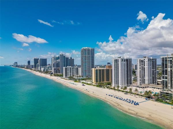 2401 S OCEAN DR #304, HOLLYWOOD, FL 33019