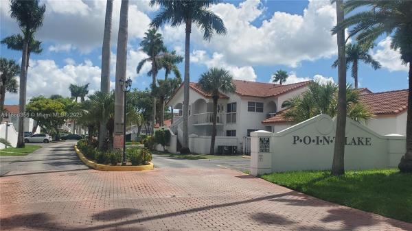 POINT LAKE CONDO I