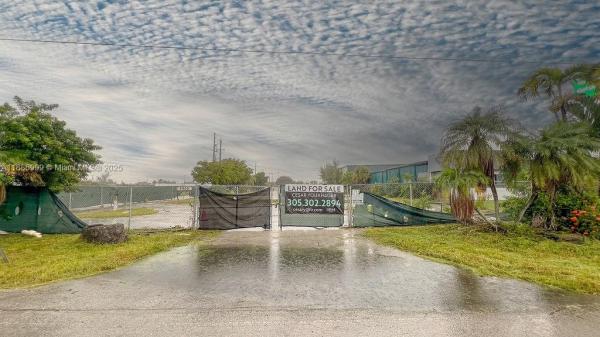 CRUDELE AIRPORT IND PK