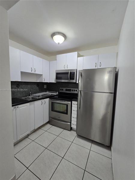 FLAMINGO COURT CONDO