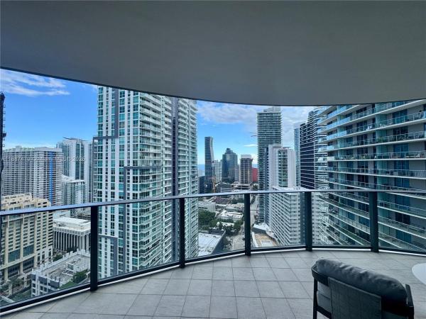 1000 BRICKELL PLZ #3302, MIAMI, FL 33131