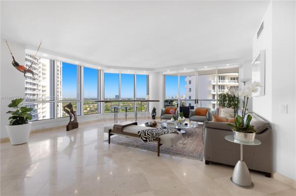21150 POINT PL #1905, AVENTURA, FL 33180