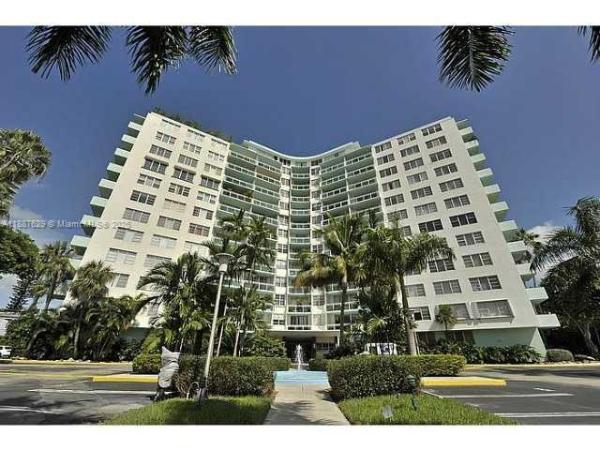 BAY PARK TOWERS CONDO