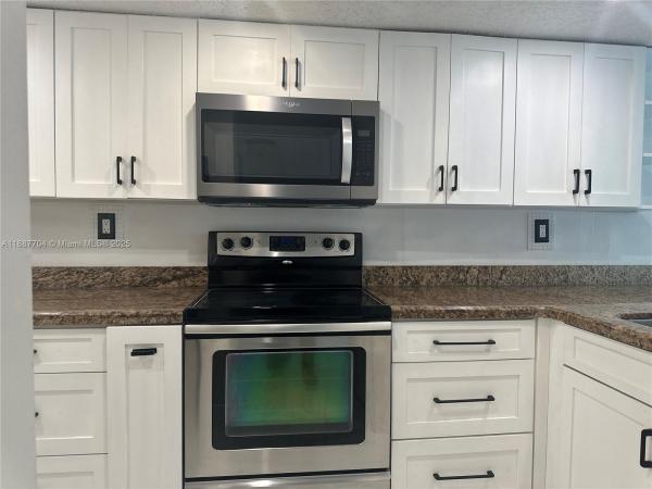 VISTA DEL LAGO I CONDO