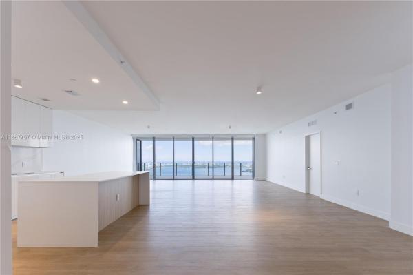 Aria Reserve South Tower