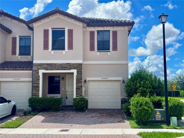 GARDEN ESTATES AT THE HAM