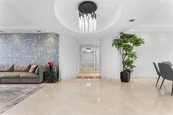 19111 COLLINS AVE #604, SUNNY ISLES BEACH, FL 33160