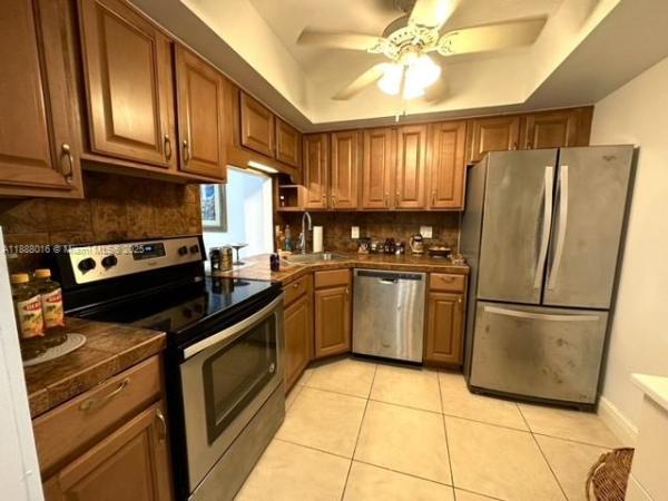 1801 S OCEAN DR #541, HALLANDALE BEACH, FL 33009