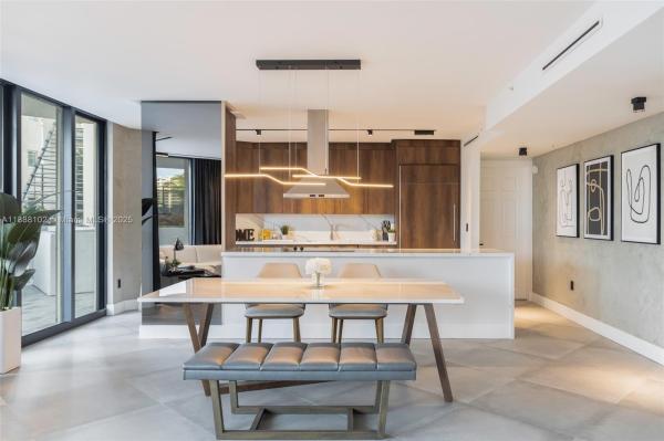 3370 HIDDEN BAY DR #409, AVENTURA, FL 33180