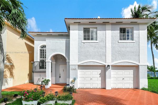 PRECIOUS HOMES AT TWIN LA