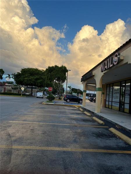 Beauty/ Barber Salon