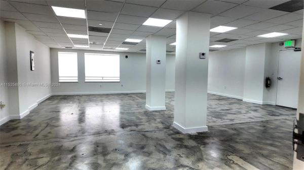 Collins Park Palm Court Office