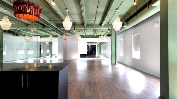 Collins Park Palm Court Office