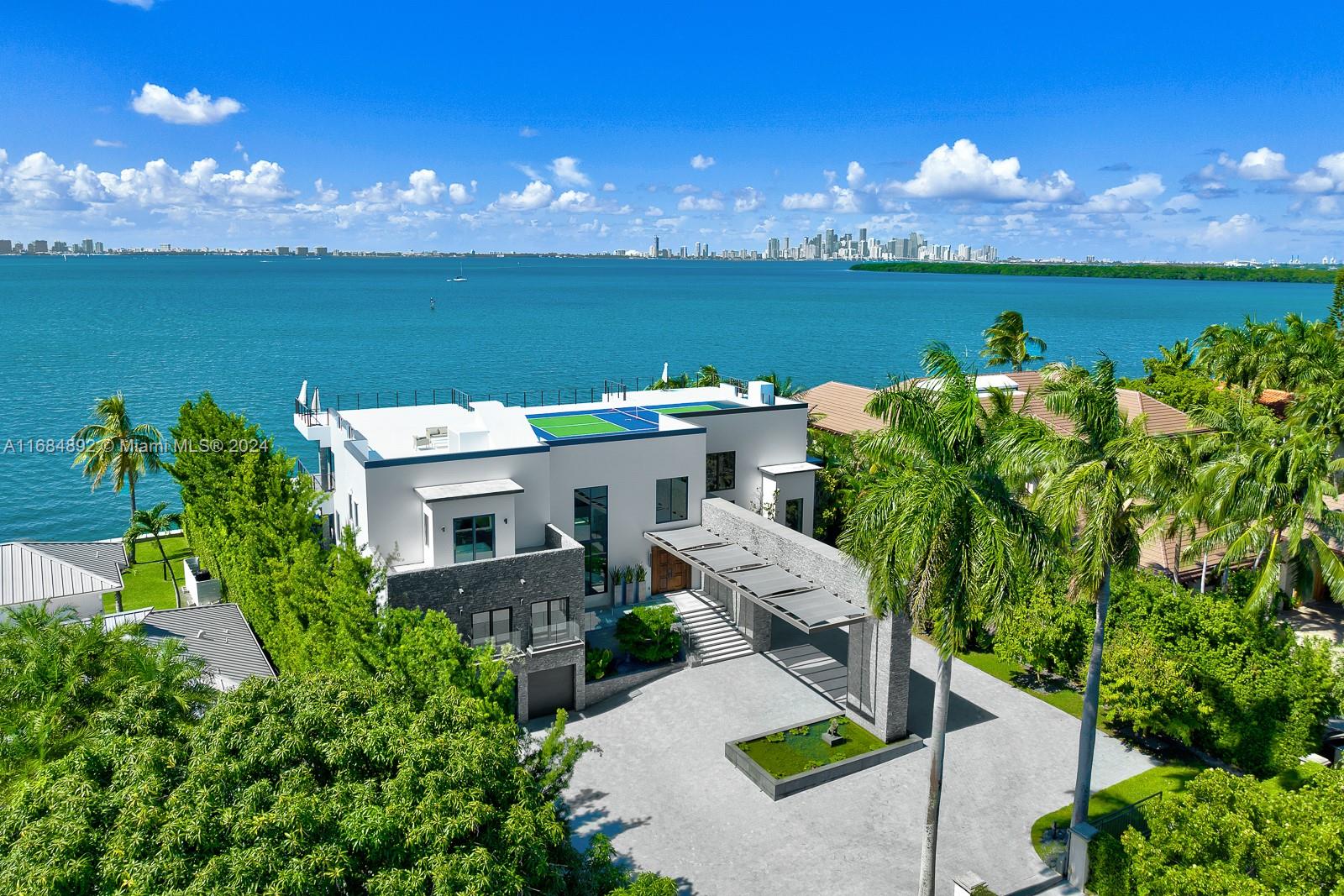TROPICAL ISLE HOMES SUB 4 - фото