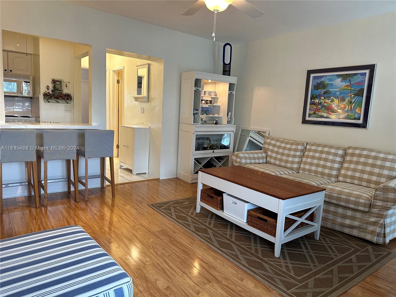 Diplomat Garden - фото