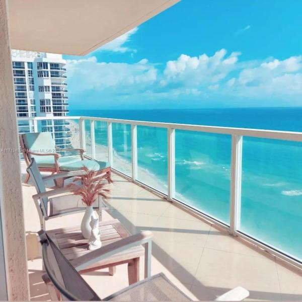 16699 COLLINS AVE #2203, SUNNY ISLES BEACH, FL 33160