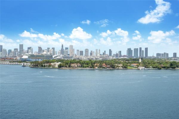 THE BENTLEY BAY CONDO