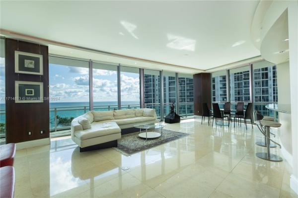 ONE BAL HARBOUR