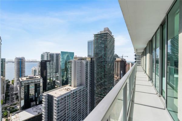 Axis on Brickell