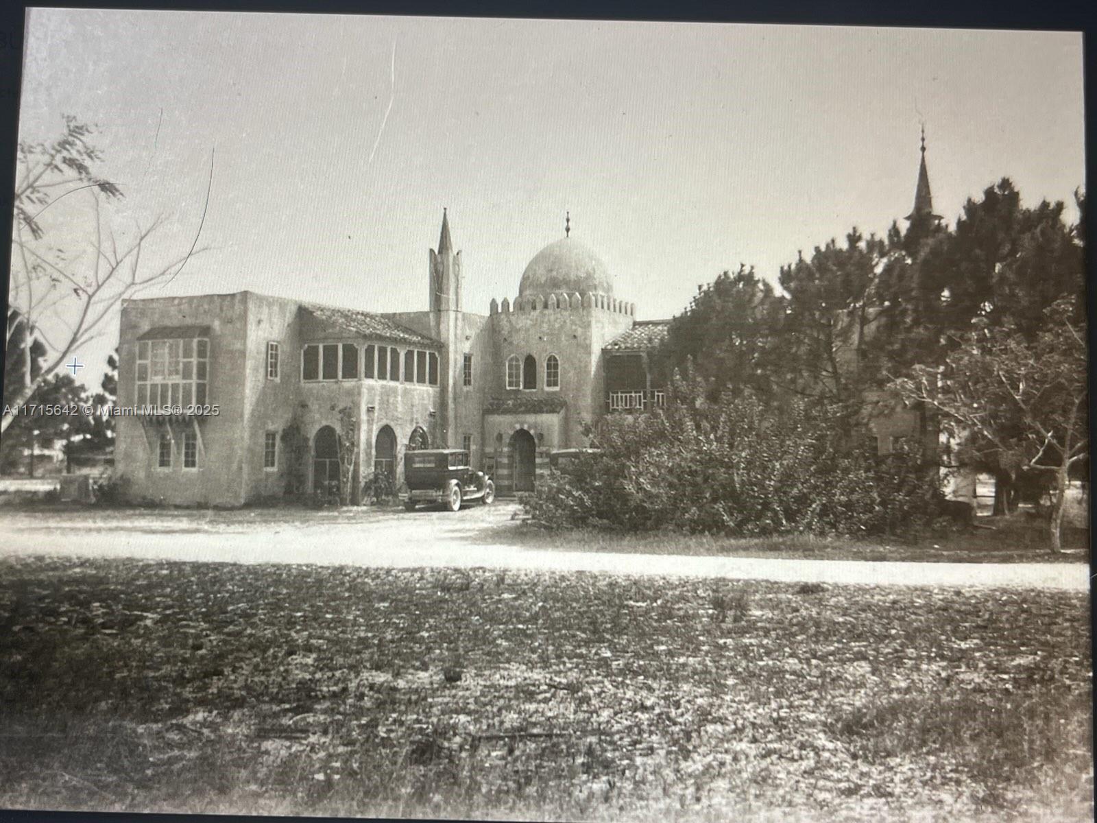 PLAT NO 1 OPA LOCKA - фото