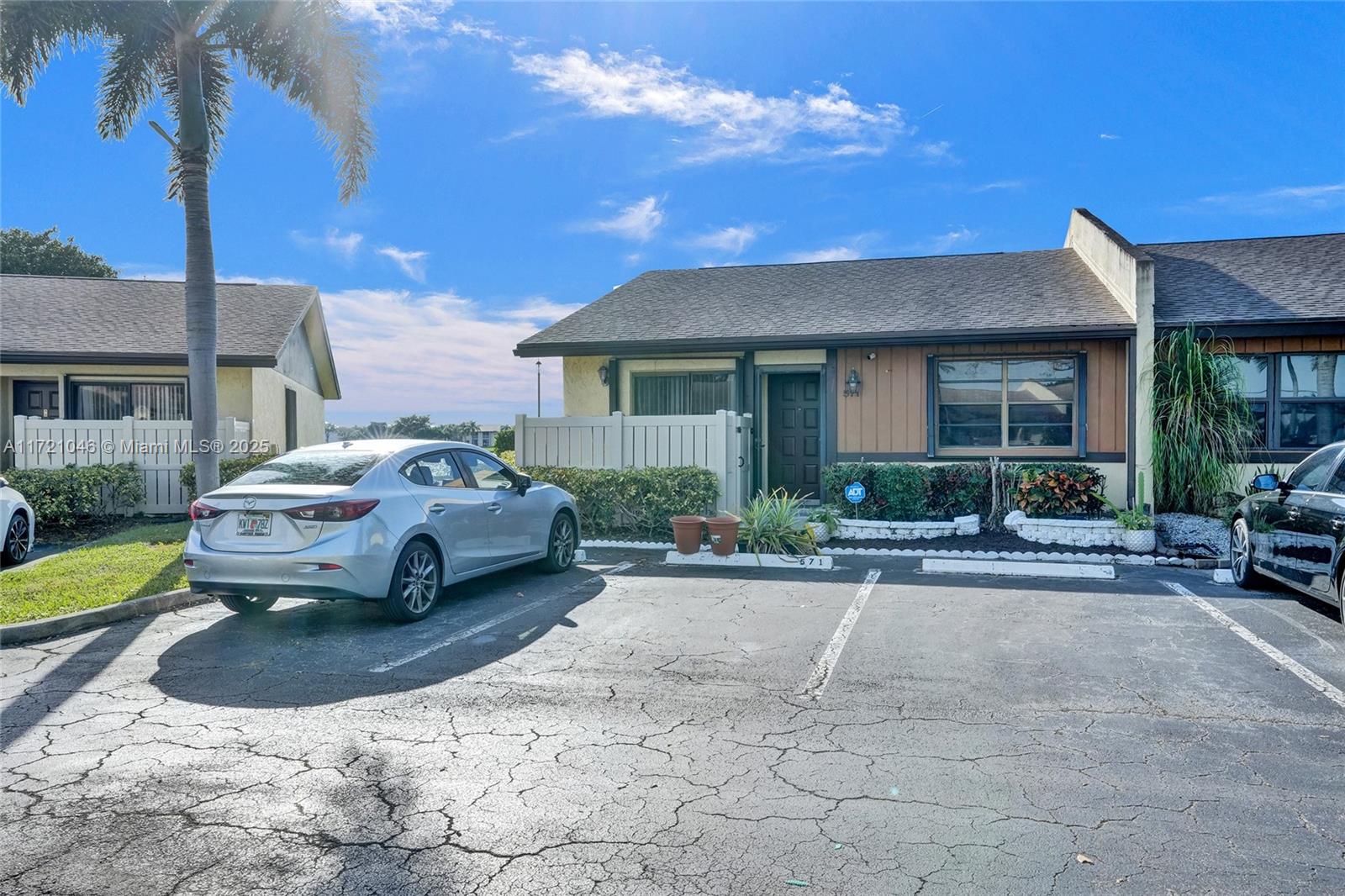 WOODLAKE ISLES - фото