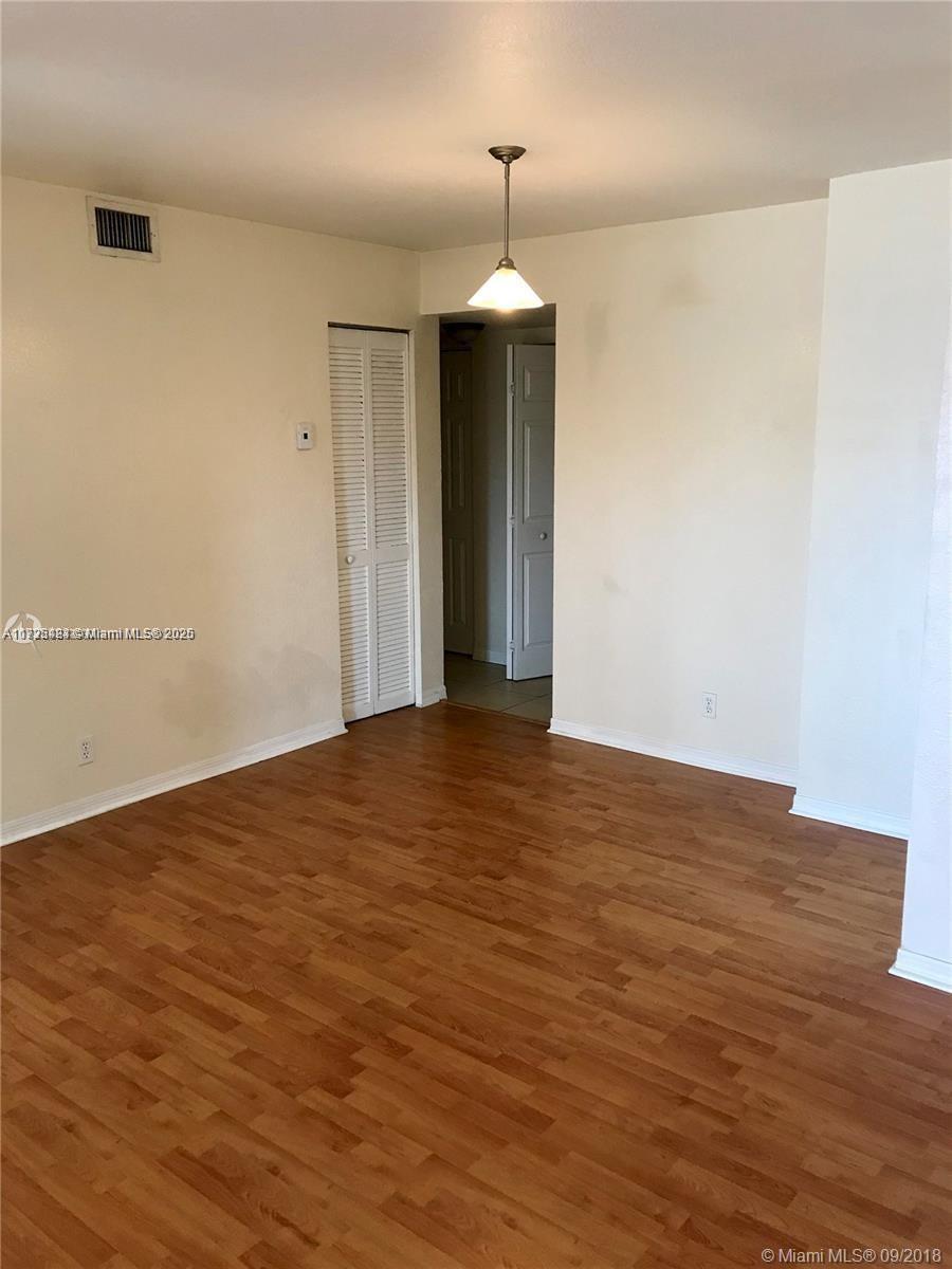 STONEBRIDGE GARDENS - фото