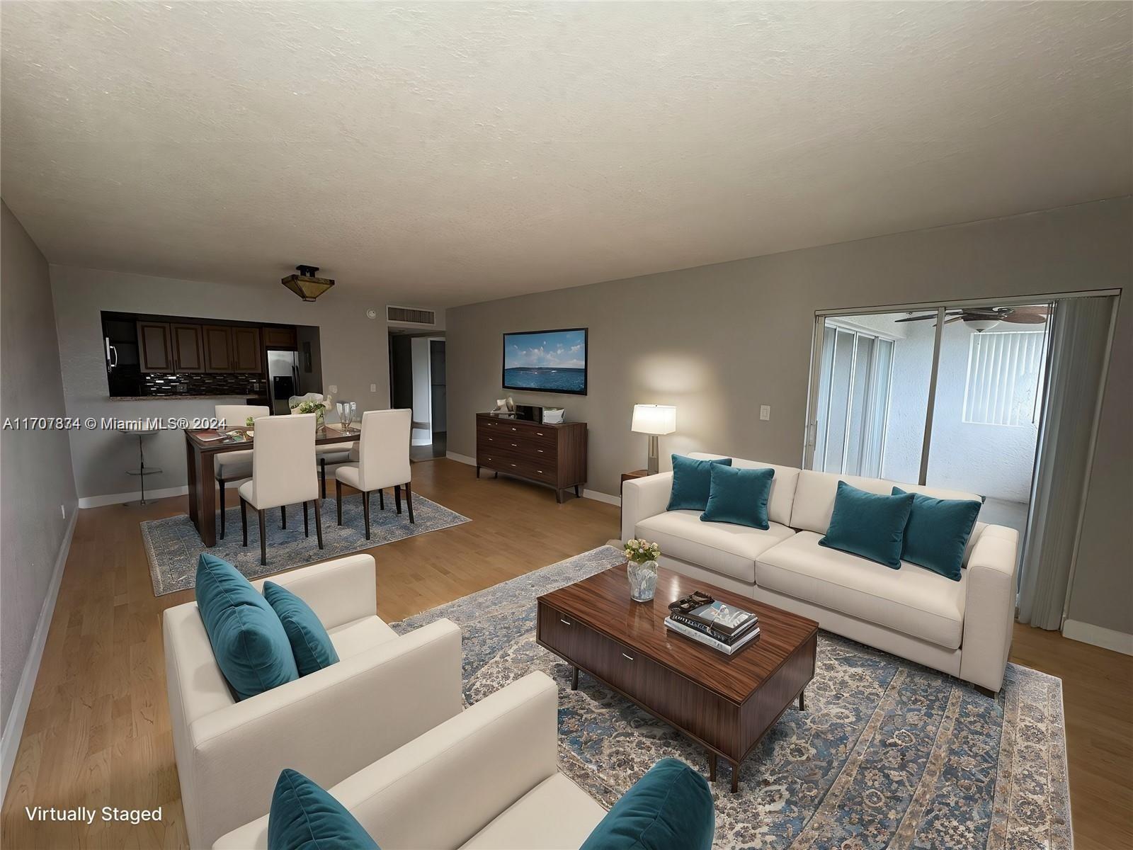 LAKES OF INVERRARY CONDO - фото