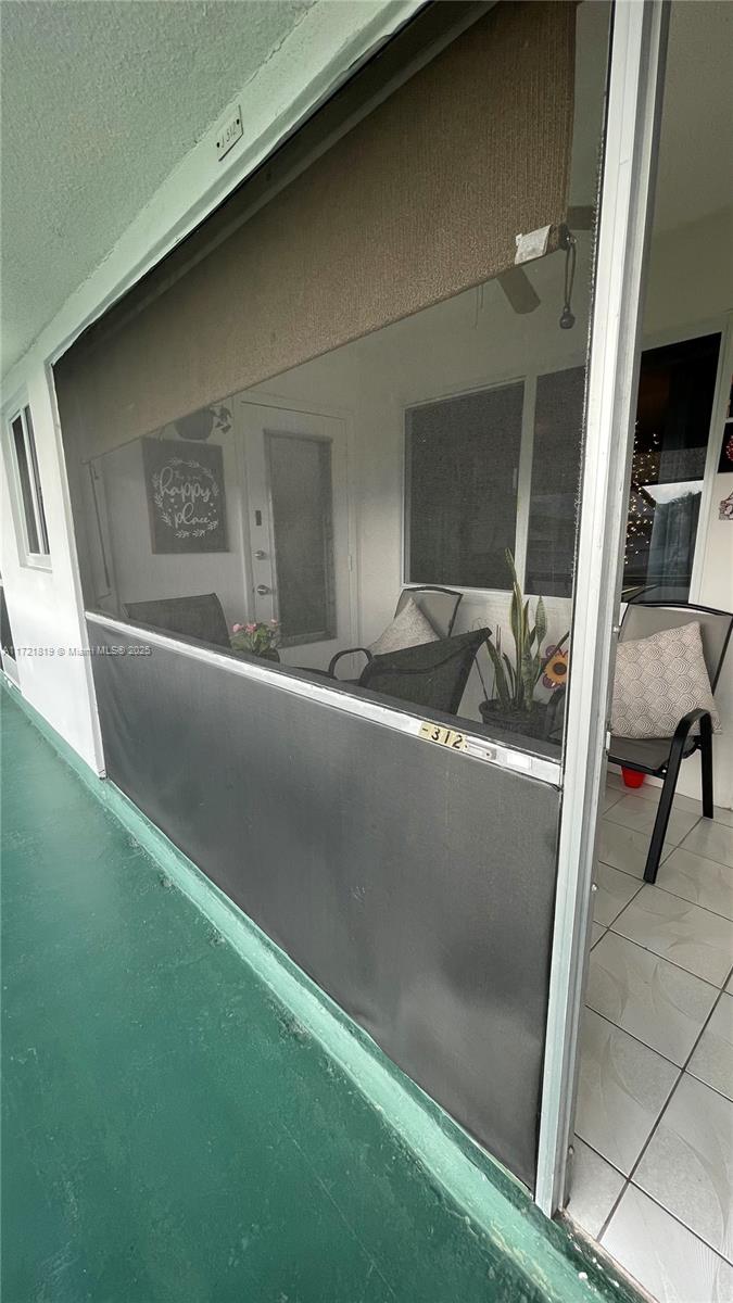 BEVERLY HILLS CONDO - фото