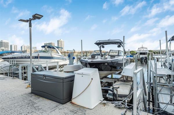 DEL PRADO MARINA