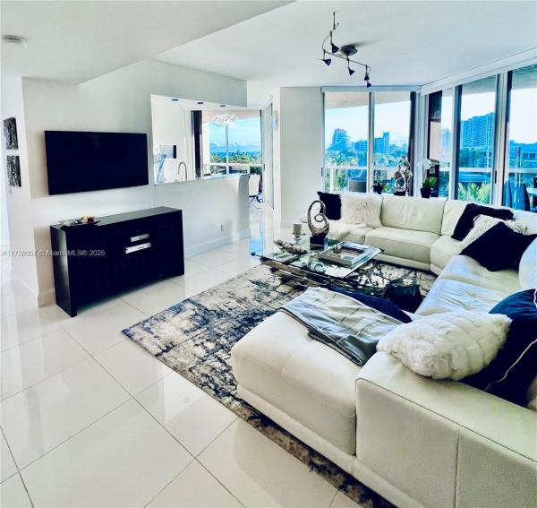 LHERMITAGE I CONDOMINIUM