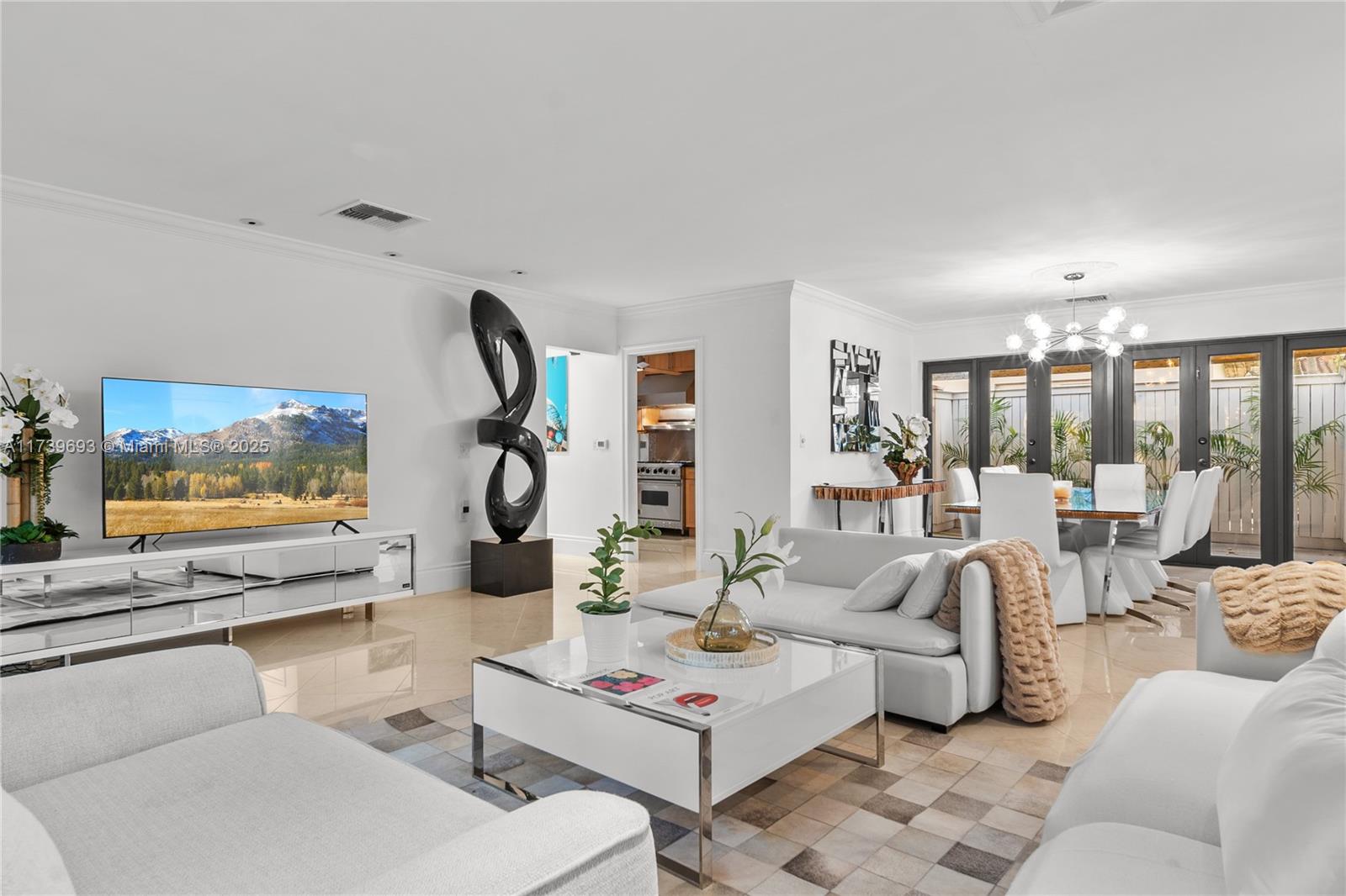 BISCAYNE POINT - фото