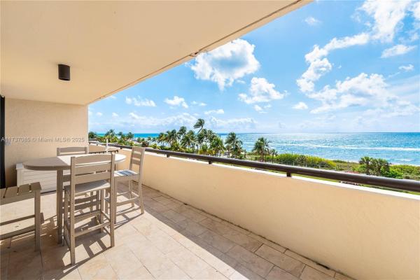 CLUB ATLANTIS CONDOMINIUM