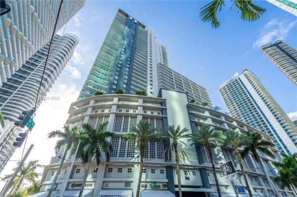 THE VUE AT BRICKELL