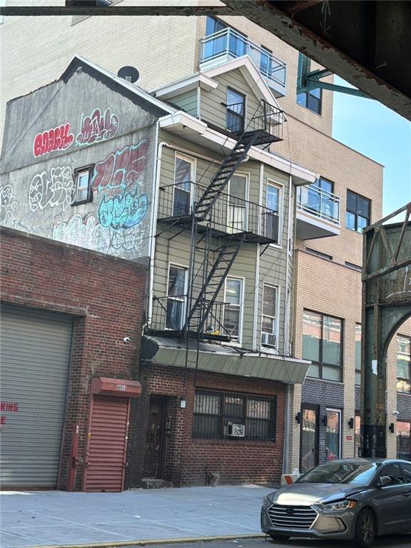 Multi Family - фото