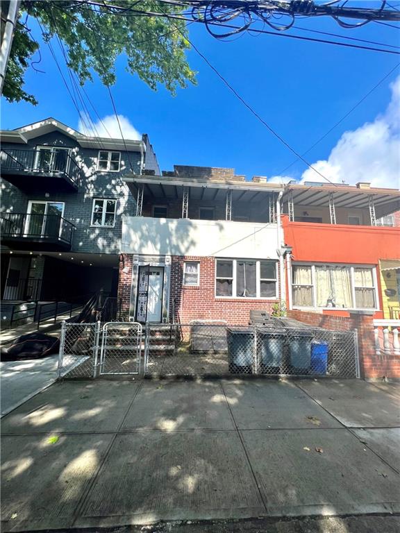 Multi Family - фото